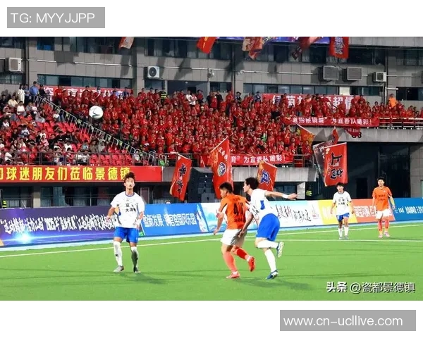 红色足球的激情与梦想：探索中国足球的崛起与未来发展之路